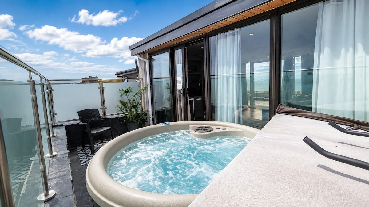 The Hub: Hot tub